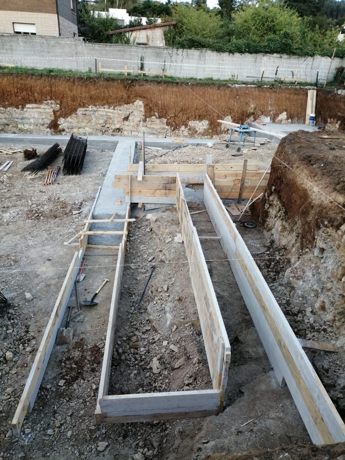 HACER UNA CASA PUEDE SER EMOCIONANTE. - Reformas de viviendas y locales